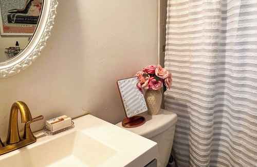 Passaic Apartment | Charming 2-bedroom apartment with WiFi Close to NYC