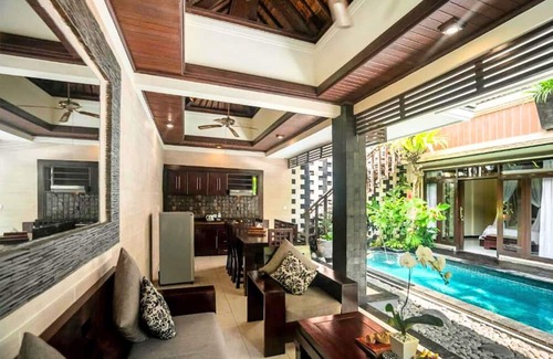 Sunset Road Villa | Brugmansia 4BR Private Pool Villa SU08
