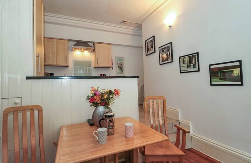 Bristol Cottage | 5 OLD CITY CHAMBERS, pet friendly in Bristol