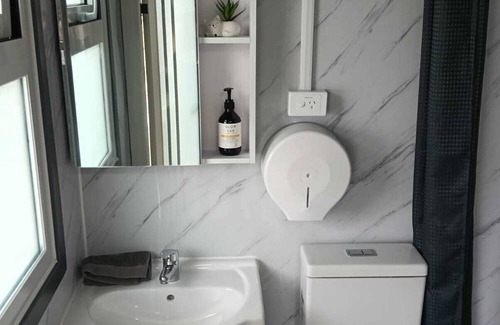 Jacana Cabin | Tiny home in Jacana Melbourne!