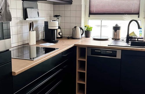 Schnetzenhausen Apartment | "Yvonne's vacation apartment on Lake Constance-your place peace and relaxation"