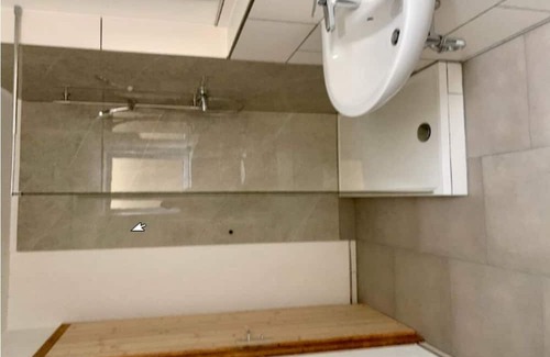 Westendorf Apartment | Bright 4-room basement apartment with private access and 3 parking spaces