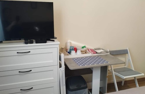 Paray-Vieille-Poste Bed & Breakfast | Comfortable room with private bathroom near Orly airport and Paris