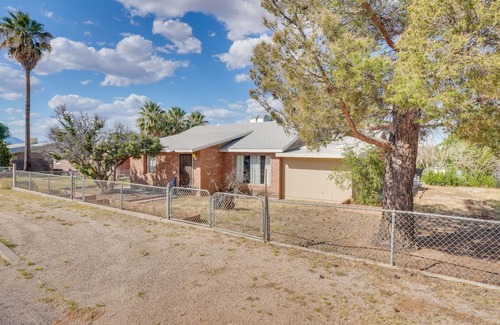 Pomerene House | 11 Mi to Kartchner Caverns: Home w/Yard in Benson