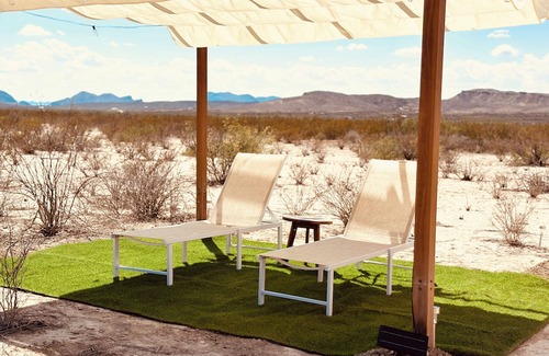 Alpine Cabin | Peach Bungalow Near Big Bend