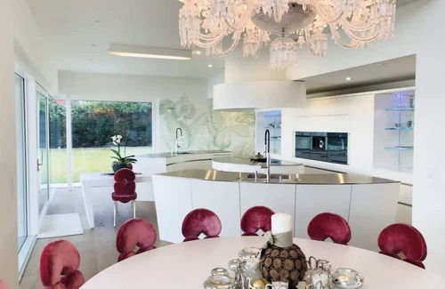 Meilen District Villa | Deluxe Sunny Villa with Alps and Lake Views