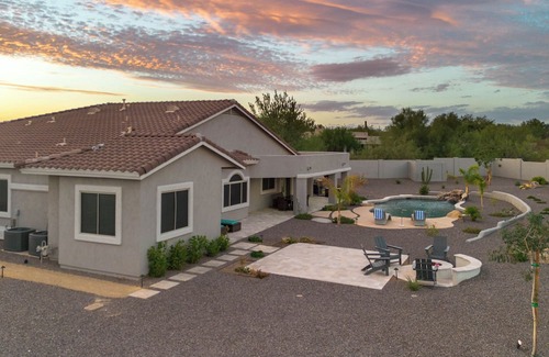 North Scottsdale House | Scottsdale Pinnacle Peak Estate- Private Pool, Putting Green, Pickleball + More!