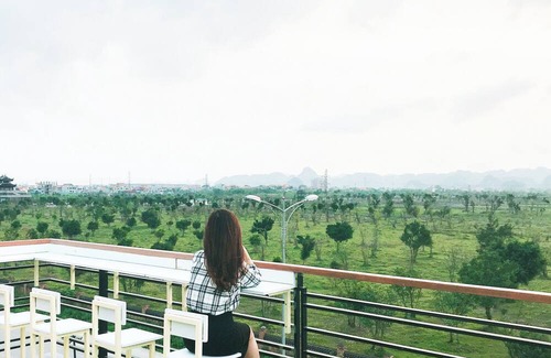 Ninh Binh House | Trang An Ao Dai Homestay - Family room with field view and private bathroom