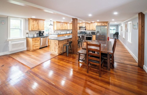 Cooperstown House | Luxurious Estate in Cooperstown, NY -3.2 miles from the Cooperstown Dreams Park