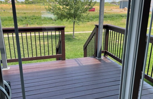 Marion Condo | Welcome to our serene 4-bed, 3.5 bath retreat in a quiet neighborhood in Marion.