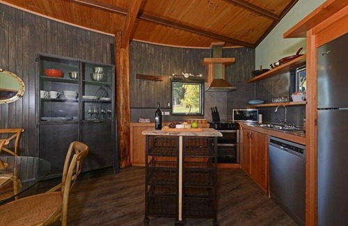 South Bruny House | Taylors Bay Cottage ~unique design!