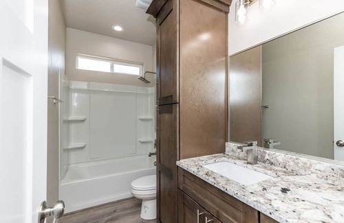 Elko House | #18 5-bedroom, 3bath, 2 garage House in terrific Elko near Walmart