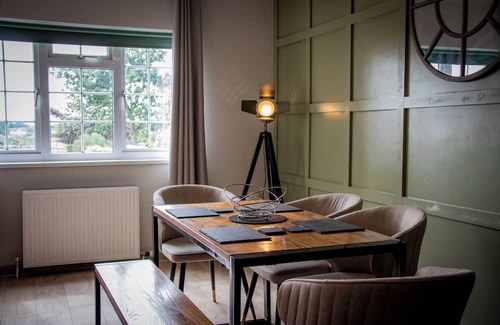 Troon Cottage | Cosy cottage, with on site amenities, minutes from Royal Troon Golf Club & beach