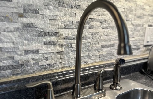 Mechanicsville Apartment | Cozy Apartment in charming Danville with AC, WiFi