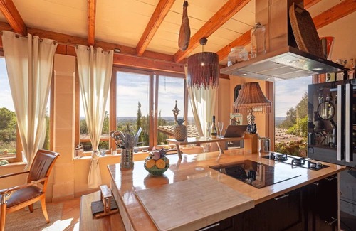 Son Antem House | Holiday Home 'Finca Puig De Biniferri' with Sea View, Wi-Fi and Air Conditioning