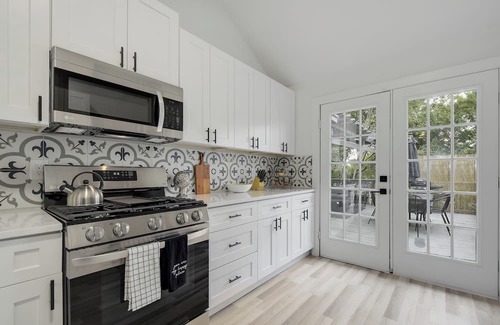 McKinney House | BOHO Chic-South Austin 3BR-ACL-SOCO-COTA, and AUS Airport nearby-PETSOk