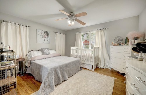 Spring Branch West House | Cozy 3-bedroom house in fabulous Spring Branch, quiet and close to town.