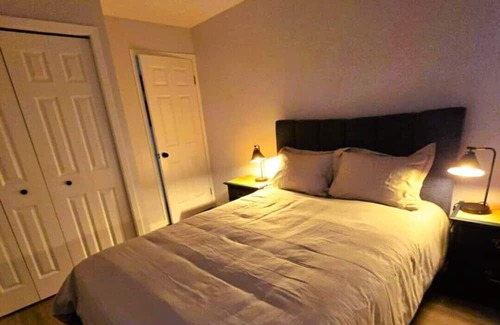 Parker Cove House | Terrific house in Vernon w! WiFi, Netflix & Prime. 5 mins. dtive to Fintry Lake.