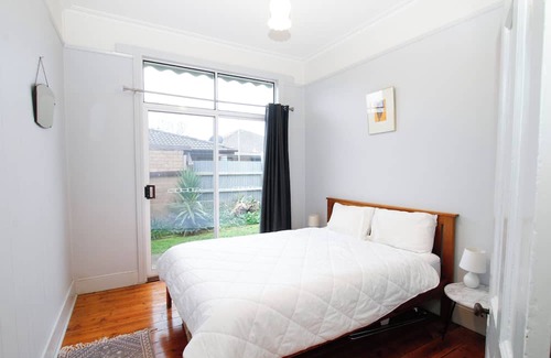 Warrnambool House | Goose Gully - Central Warrnambool Home