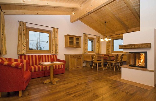 Brixen im Thale Cabin | Holiday house with a view of the mountains