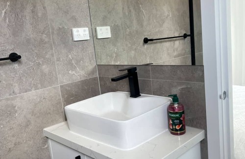 Doncaster East House | Comfy Double Room in Doncaster East