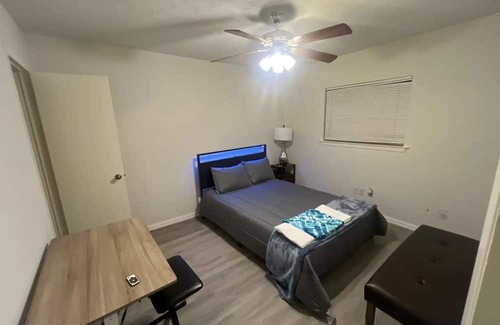 Panther Creek House | 4-bedroom house in the Woodlands with high-speed Wi-Fi, and AC.