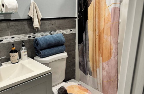 Fort Lauderdale Apartment | Charming studio suite in phenomenal Fort Lauderdale with private entrance