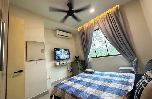 Cyberjaya House | Self Check in Homestay Room 5, Y5 Netflix Parking Coway