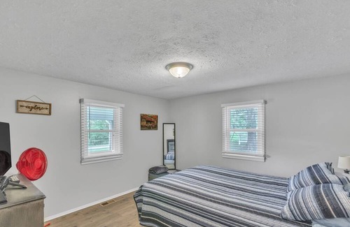 Afton Cabin | NEW LISTING! Stumble Creek Retreat by RedAwning