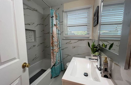 Pleasantville House | Coastal home @ Edgewater