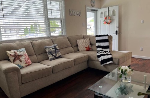 Pleasantville House | Coastal home @ Edgewater