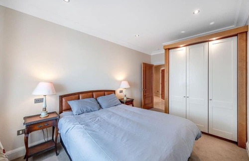 Sutton Cross Apartment | Spectacular Huge Howth Beachfront Apartment