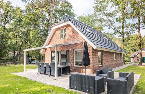 Hooghalen House | Detached bungalow for 8 persons with wellness