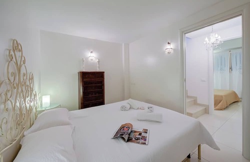 Gaino Apartment | Casa Oleandri with pool and lake view