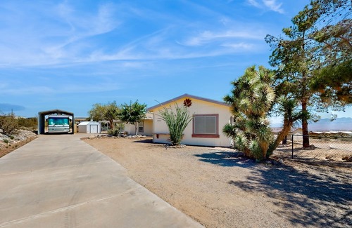 Meadview House | 3bd, dog-friendly home with central AC