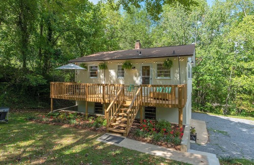 Asheville House | New! Cozy 2-Bedroom Home in Asheville - 10 min from Downtown!
