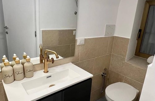 Bari City Centre Apartment | White Dome Suite