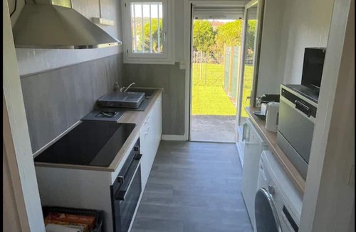 Le Creusot House | Maisonnette T3 duplex 4 pers + baby. Fully equipped, comfort assured.