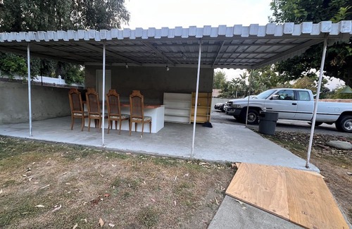 Shadow Hills House | Escape the city to a lush massive dog friendly house with all amenities.