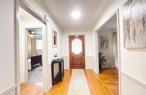 Memorial Northwest House | Spacious Home In Quiet Suburban Neighborhood