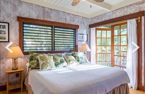 Wainiha House | Beachfront Pool, Hot Tub, ocean & Mt Views 2 bd 2 br + Lanai Bali bed Peaceful