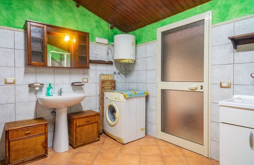 San Giorgio-Librino-San Giuseppe la Rena-Zia Lisa-Villaggio Sant'Agata Ski Chalet | Chalet 'Vaccarizzo Beach Garden' with Private Terrace, Wi-Fi and Air Conditioning