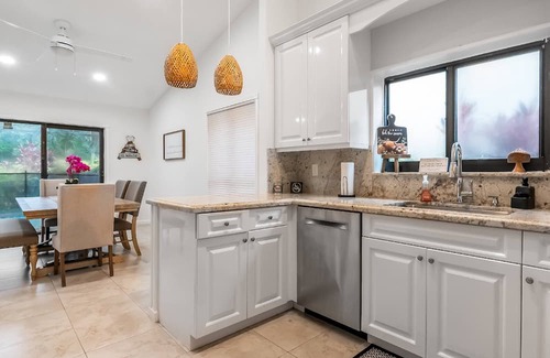 Boca Del Mar House | Luxurious Oasis with Private Pool, BBQ Grill, Golf Access, Beaches & Shopping