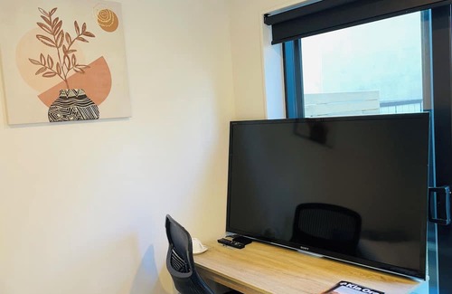 Petone Apartment | Private Ensuite Room in Petone.