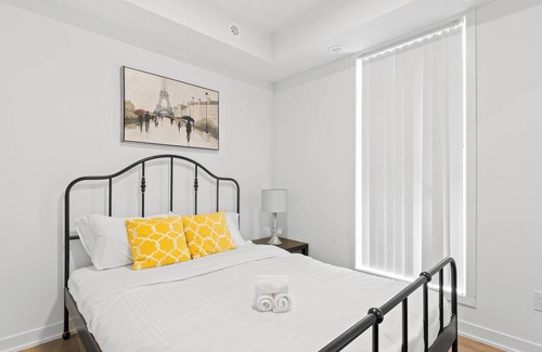 Brookhaven - Amesbury House | Toronto Luxe - 3BR, 3WR Modern and Cozy House