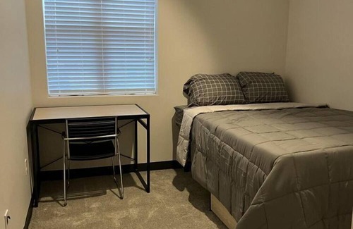 Downtown Lincoln Condo | Spacious 4BR Condo with City View