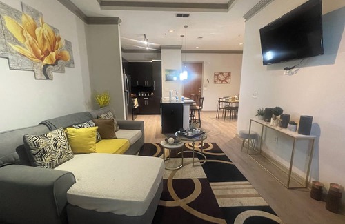 Piedmont Heights Apartment | Sleek and Stylish Haven of Happiness w/private patio