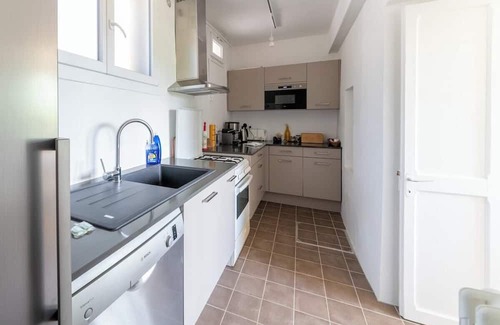 Sauveterre House | Charming Provençal Villa with Swimming Pool in the Heart of Sauveterre