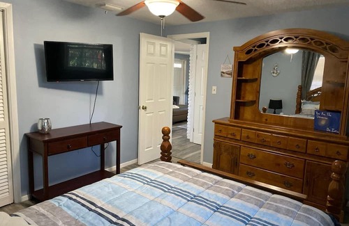 Lakewood Villas House | Minutes to Downtown & Beaches, Fully stocked with everything you could need!