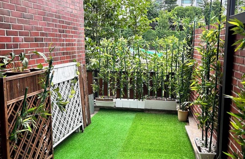 Itaewon House | Queen's palace yongsan